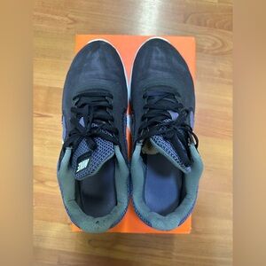 Nike Men’s Black and Purple Running Sneakers Size 9